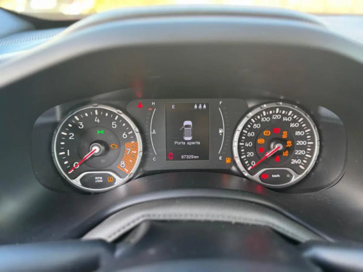 Jeep Renegade usata a Salerno (17)