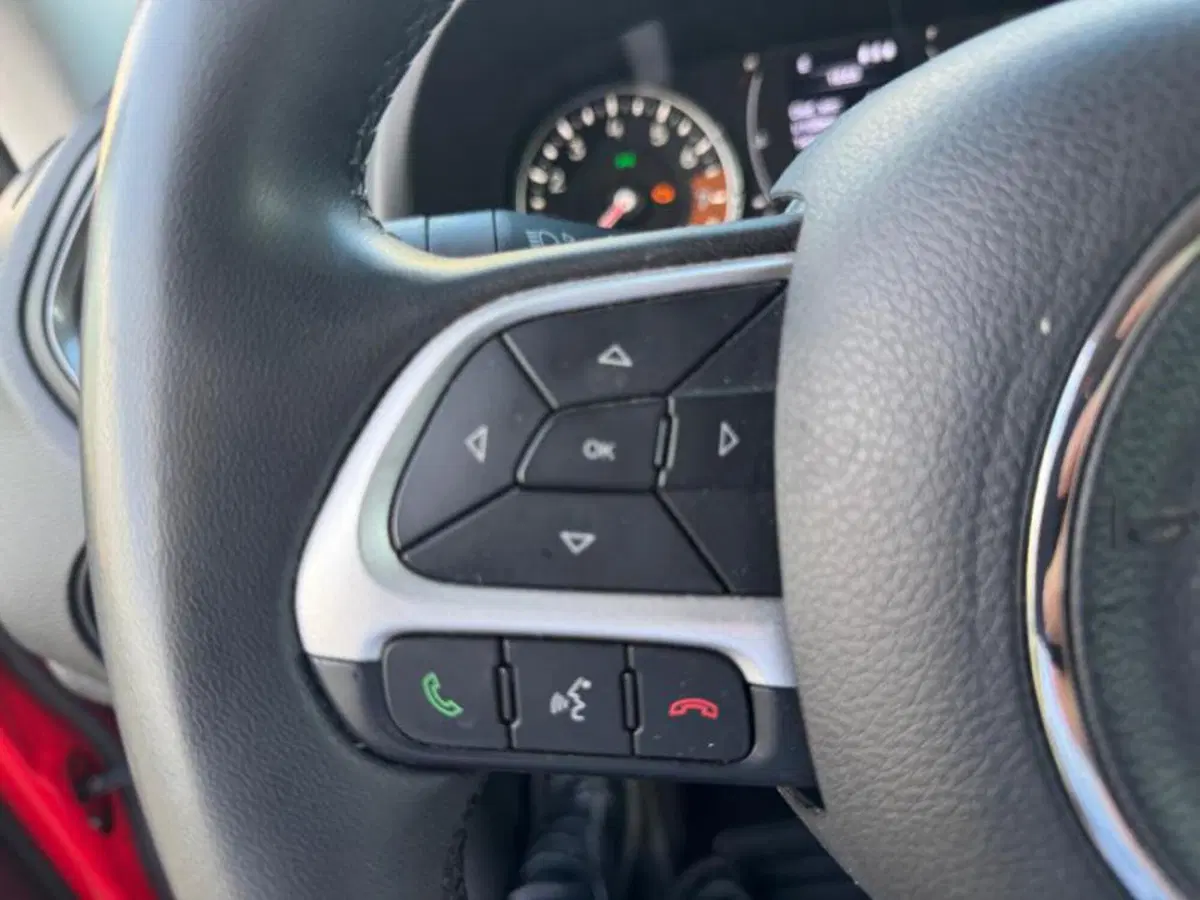 Jeep Renegade usata a Salerno (18)