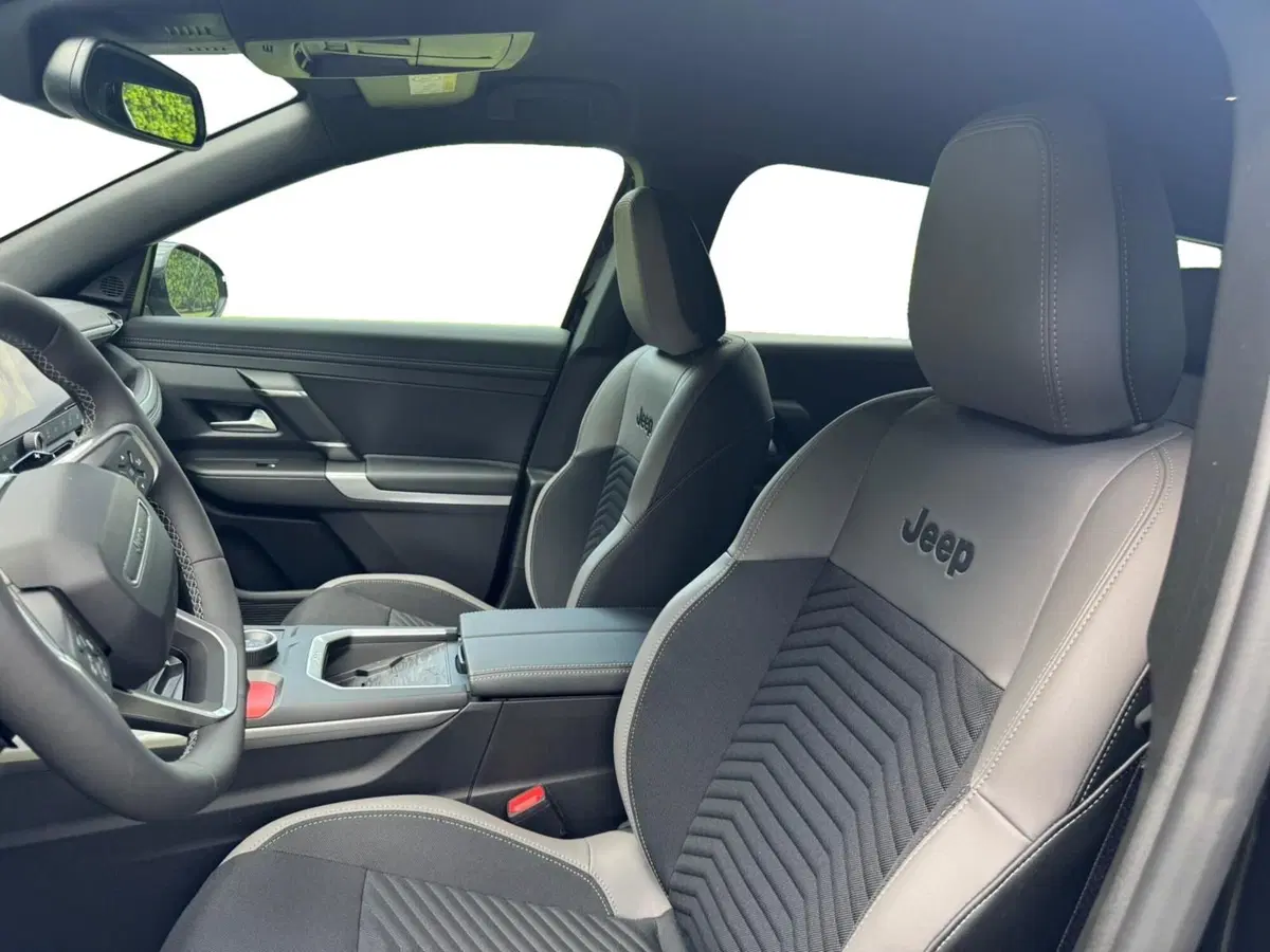 Jeep Compass nuova a Salerno (6)