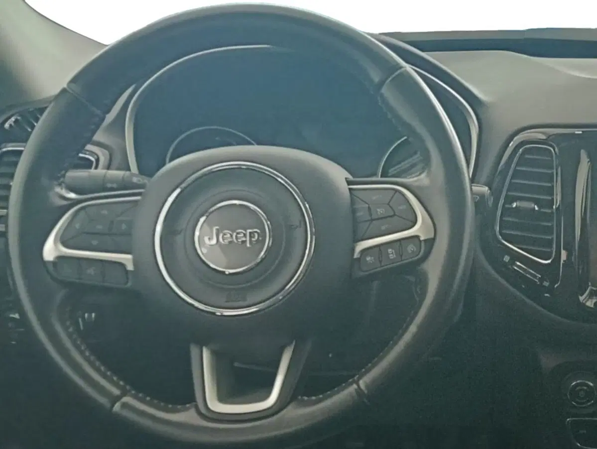 Jeep Compass usata a Salerno (8)
