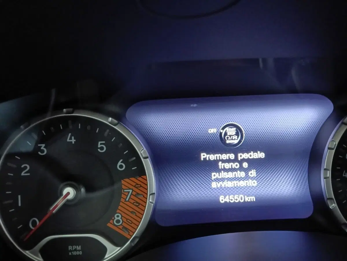 Jeep Renegade usata a Salerno (13)