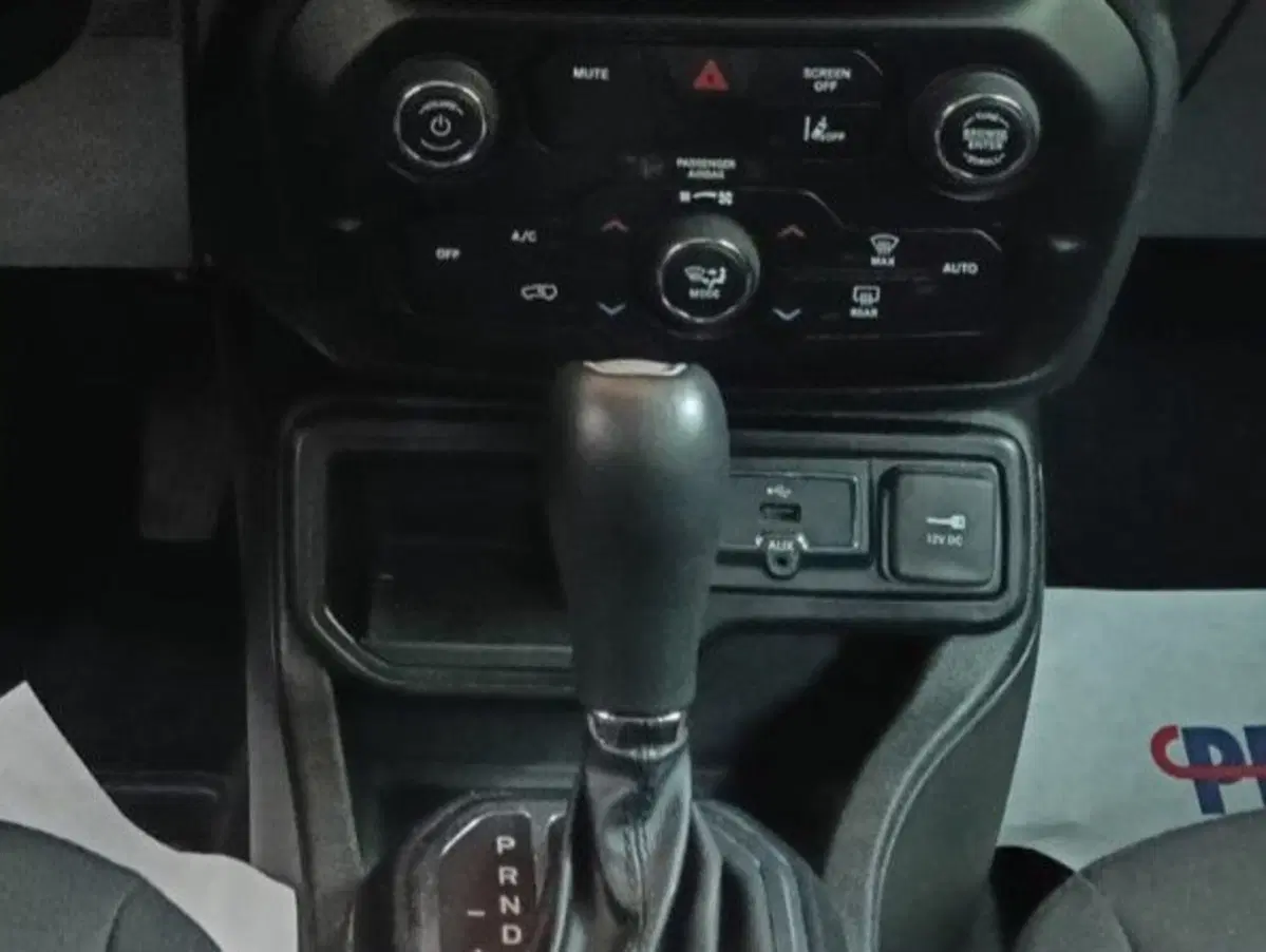 Jeep Renegade usata a Salerno (15)