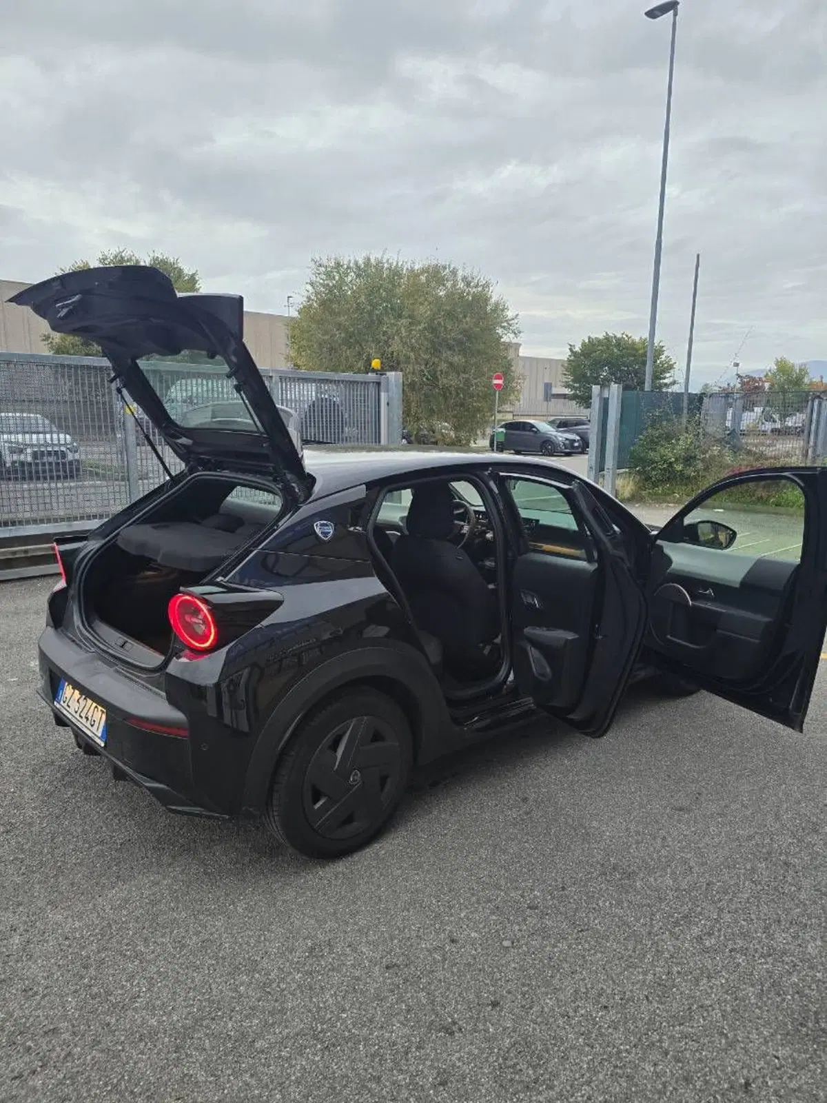 Lancia Ypsilon usata a Salerno (14)