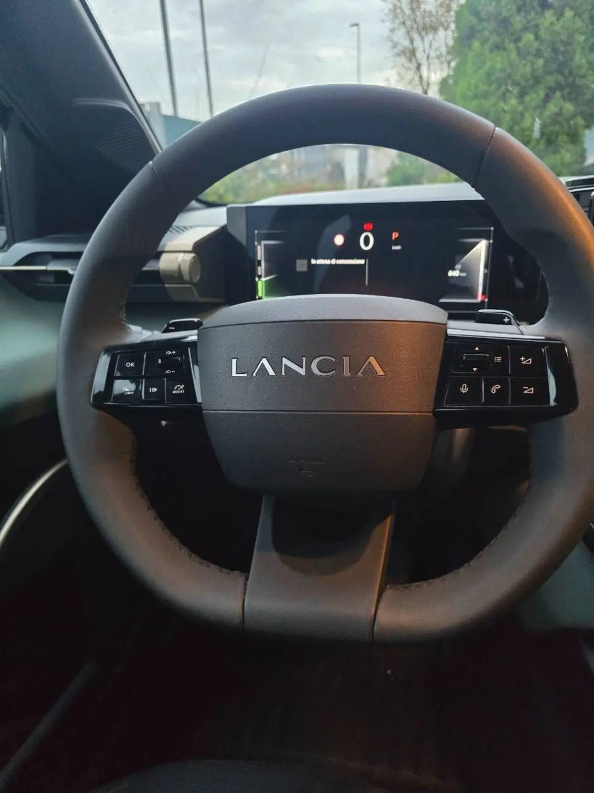 Lancia Ypsilon usata a Salerno (19)