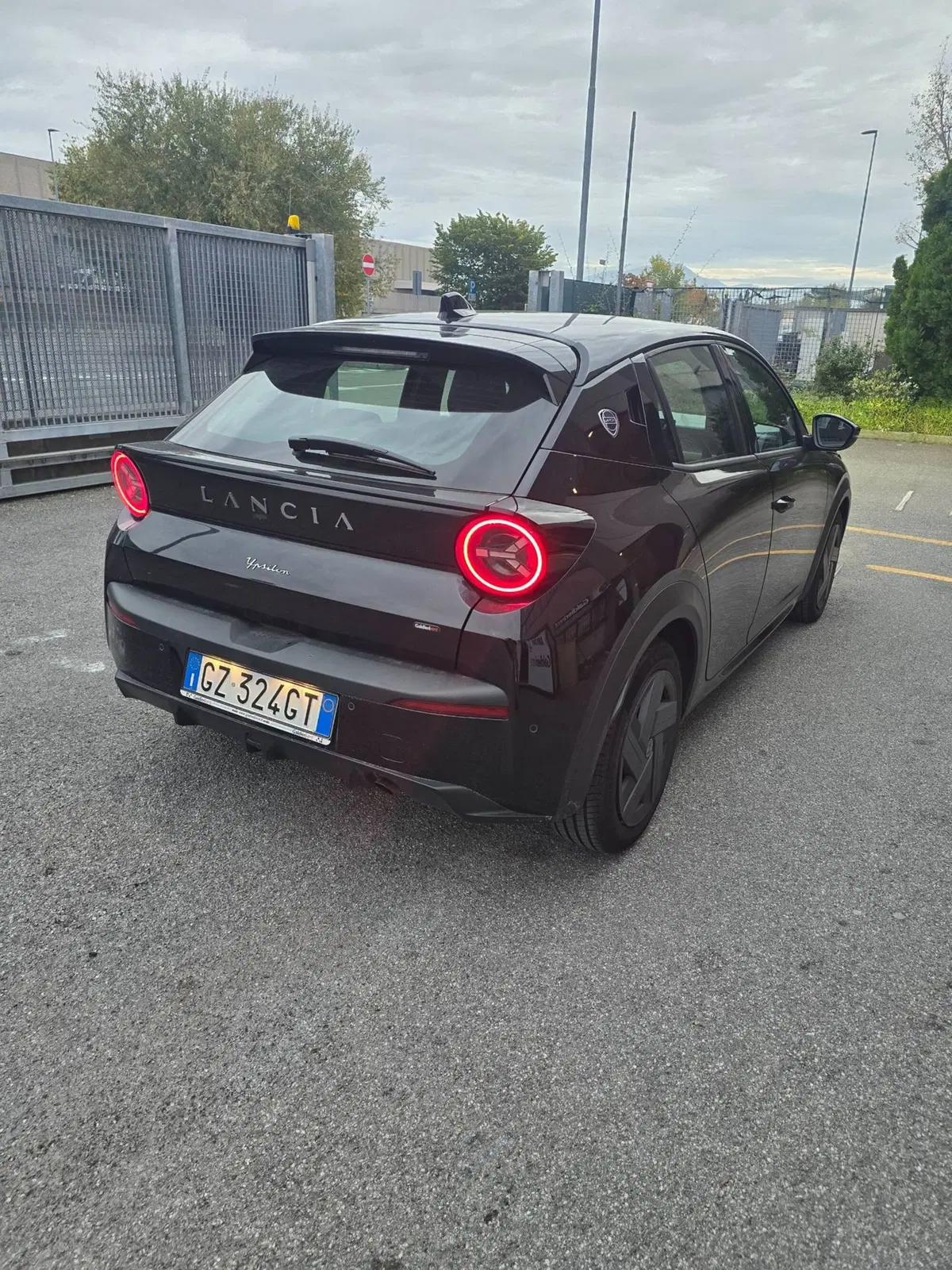 Lancia Ypsilon usata a Salerno (9)