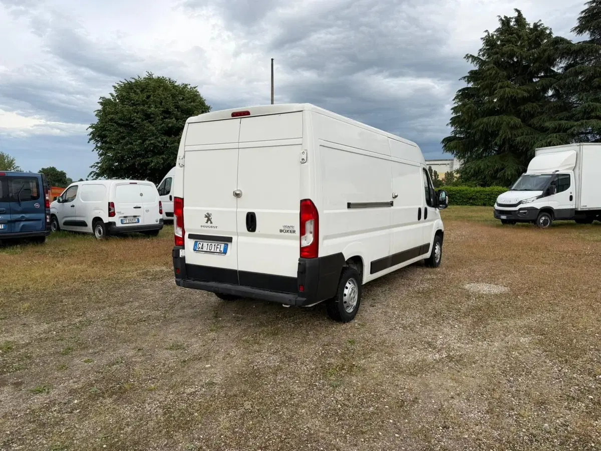Peugeot Boxer Furgone usata a Salerno (4)