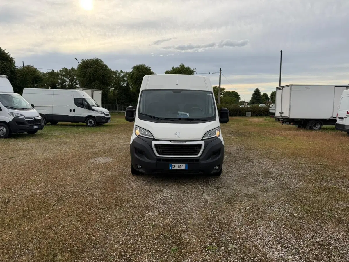 Peugeot Boxer Furgone usata a Salerno (9)