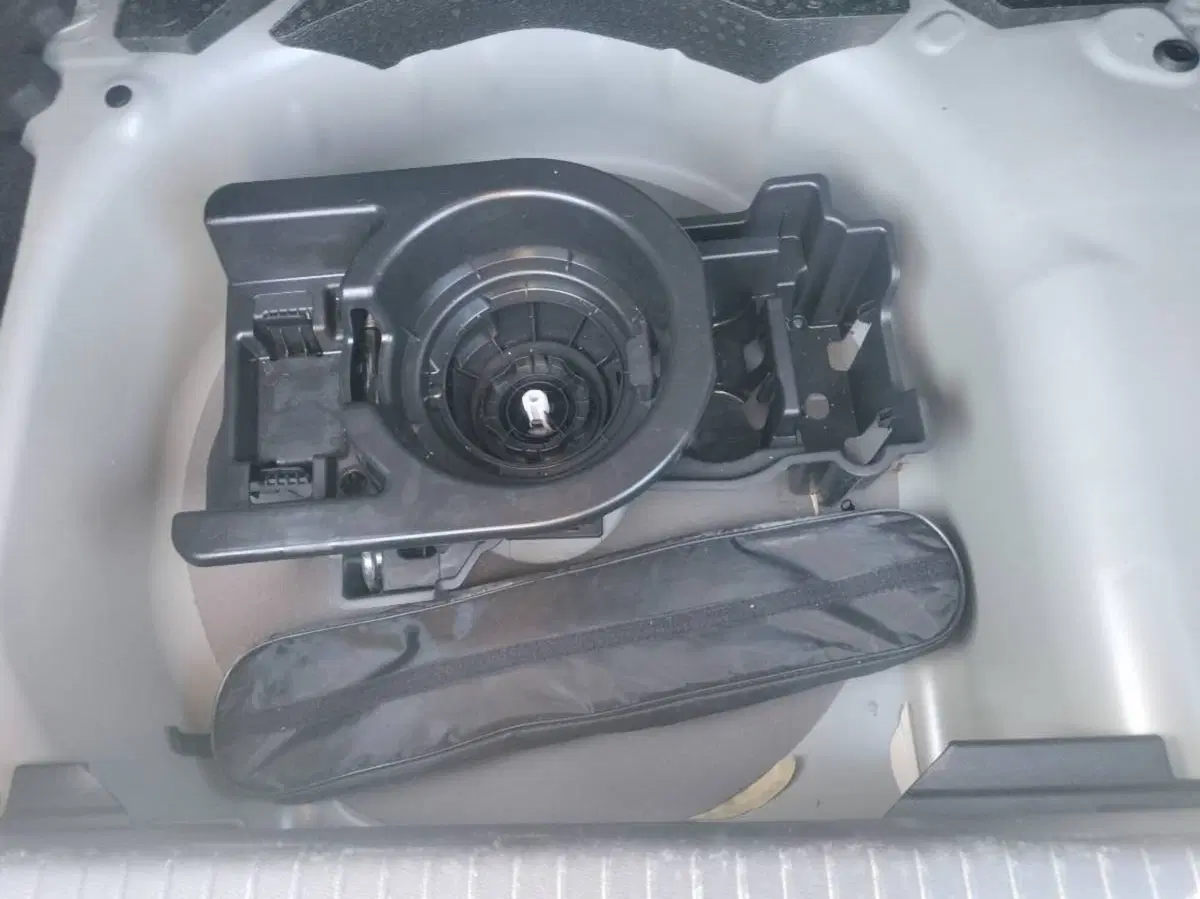 Peugeot 208 usata a Salerno (16)
