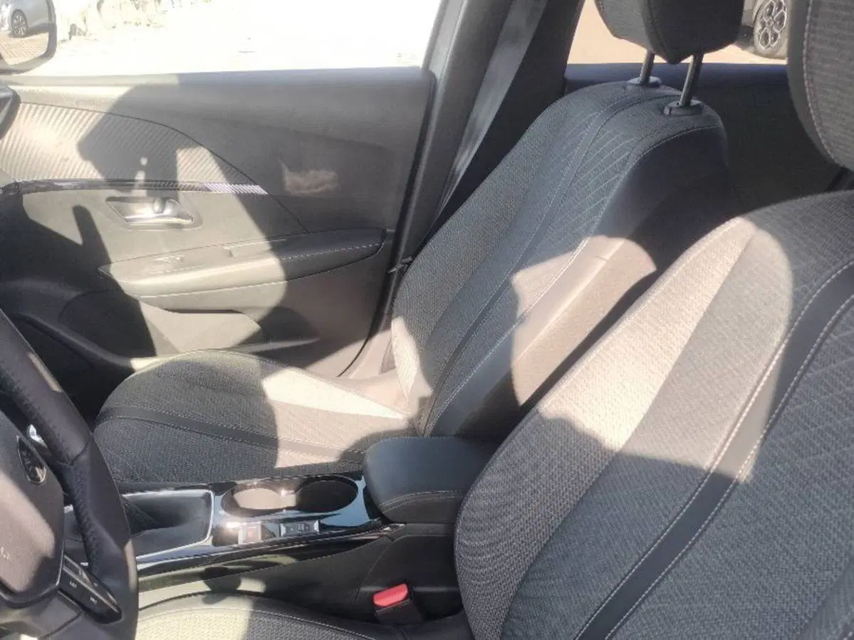 Peugeot 208 usata a Salerno (6)
