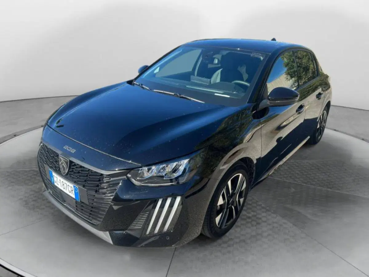 Peugeot 208 usata a Salerno