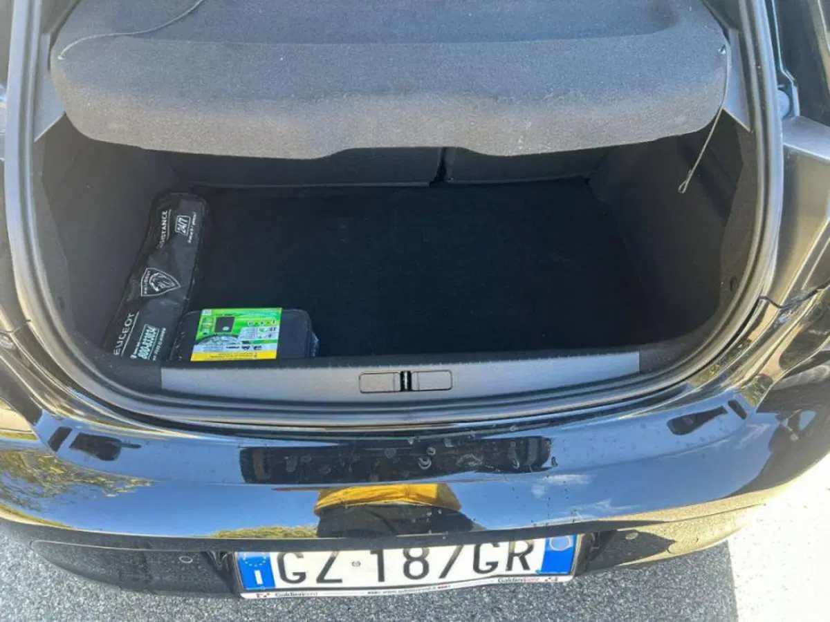 Peugeot 208 usata a Salerno (14)