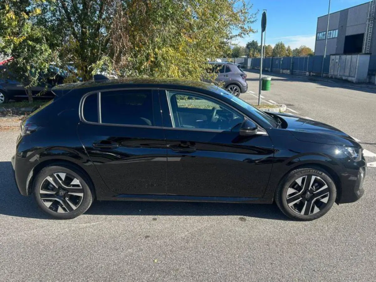 Peugeot 208 usata a Salerno (16)