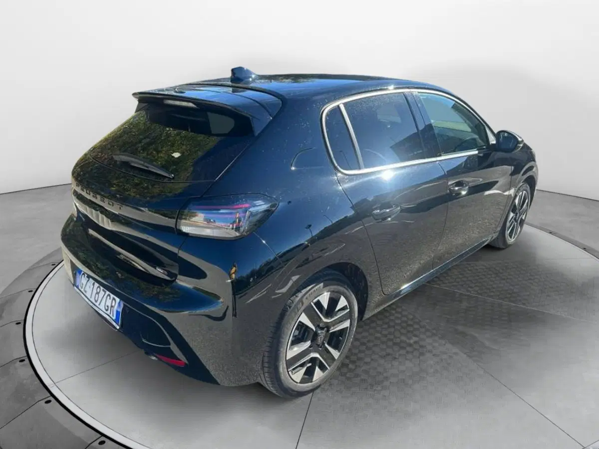 Peugeot 208 usata a Salerno (4)