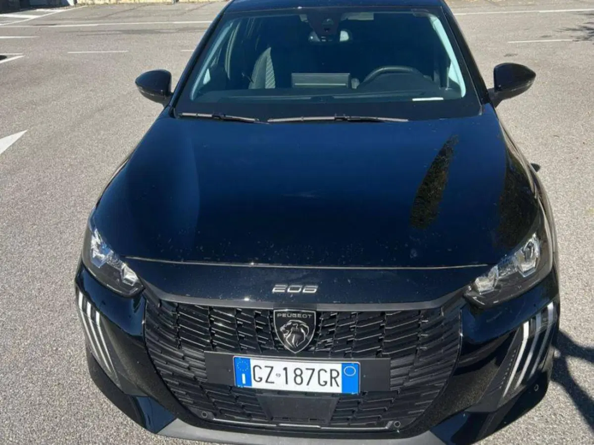 Peugeot 208 usata a Salerno (9)