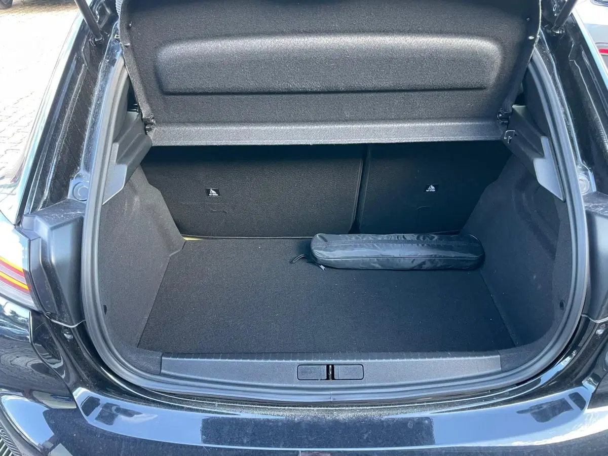 Peugeot 208 usata a Salerno (11)