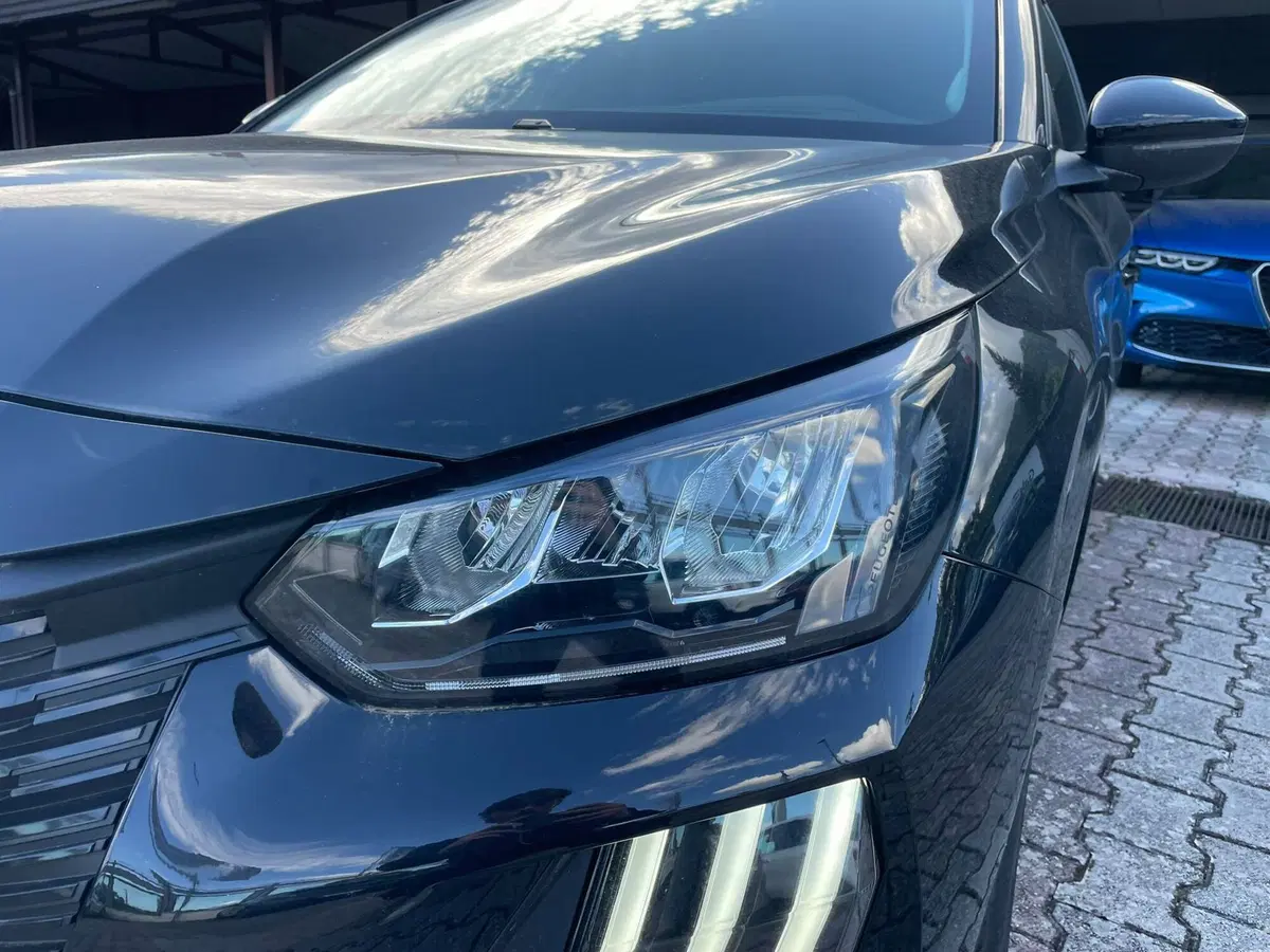 Peugeot 208 usata a Salerno (19)