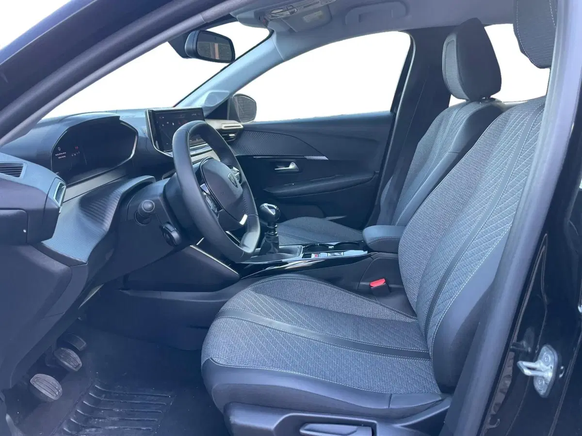 Peugeot 208 usata a Salerno (6)