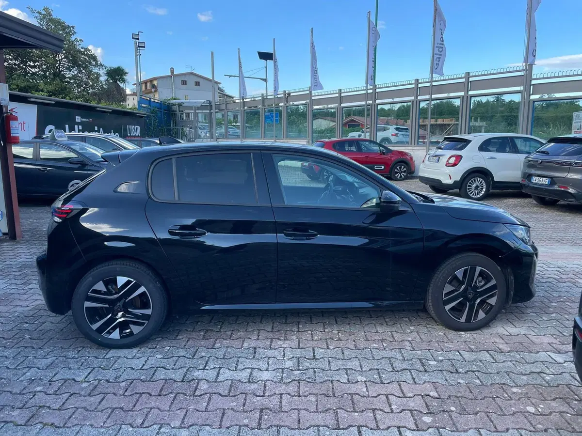 Peugeot 208 usata a Salerno (9)