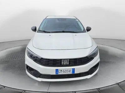 Fiat Tipo Station Wagon Tipo SW 1.0 t3 Cross 100cv del 2023 usata a Fisciano