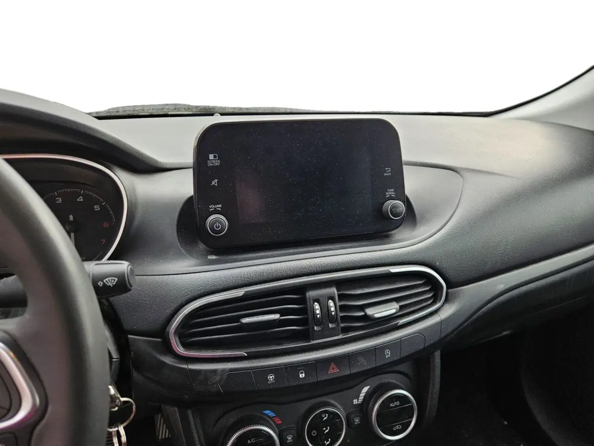 Fiat Tipo Station Wagon usata a Salerno (8)