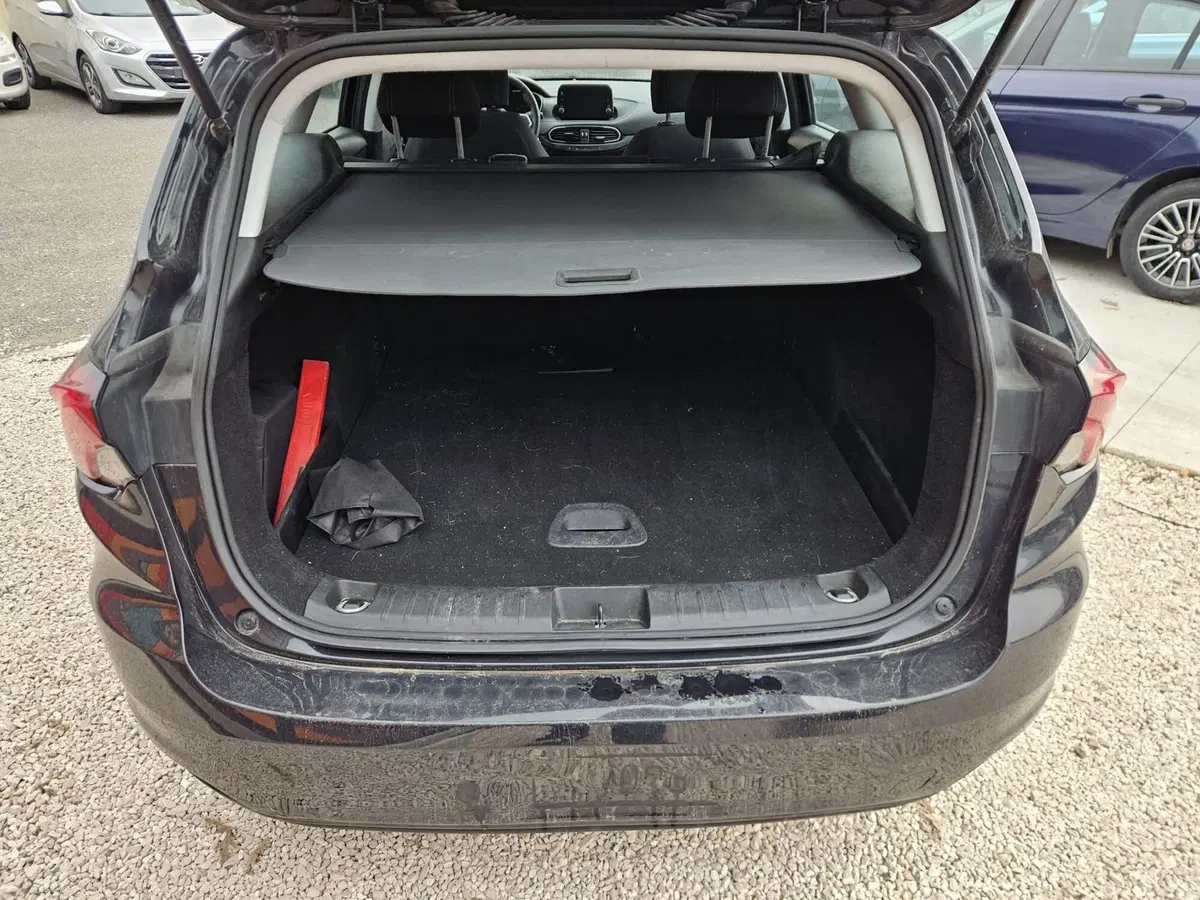Fiat Tipo Station Wagon usata a Salerno (9)