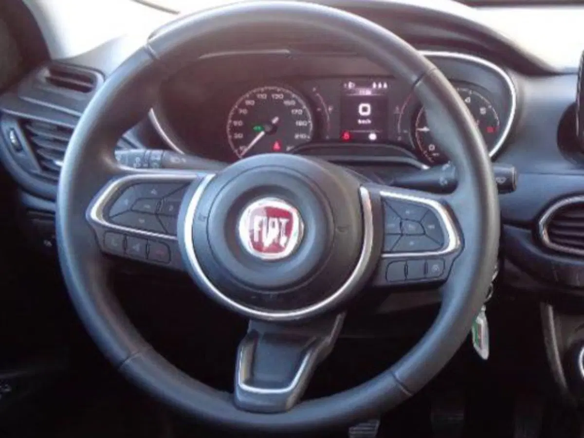 Fiat Tipo Station Wagon usata a Salerno (17)