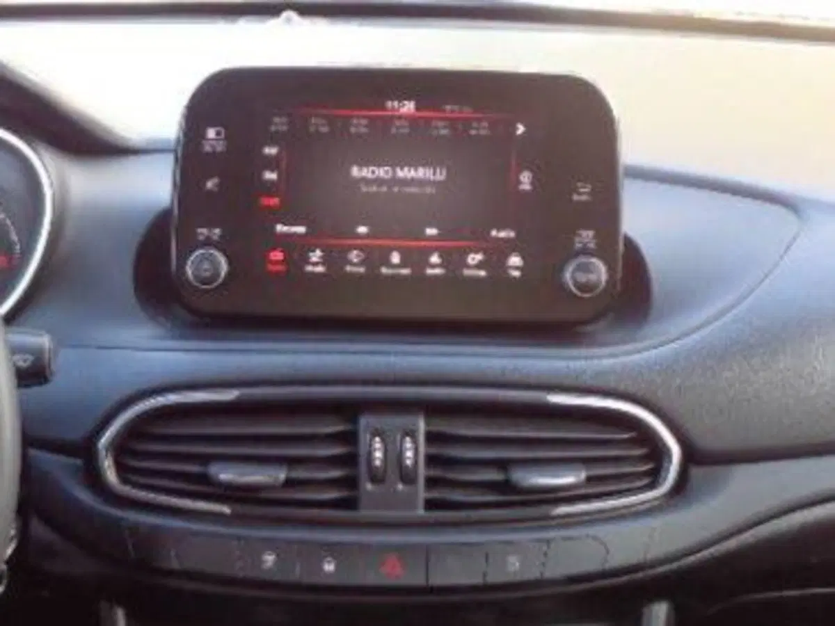 Fiat Tipo Station Wagon usata a Salerno (18)