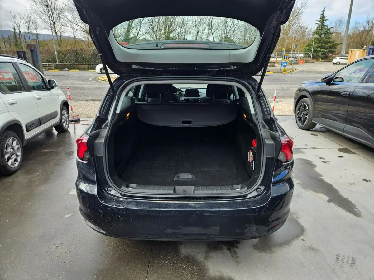 Fiat Tipo Station Wagon usata a Salerno (12)