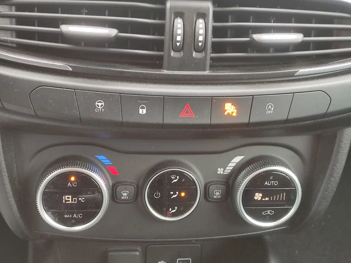 Fiat Tipo Station Wagon usata a Salerno (18)