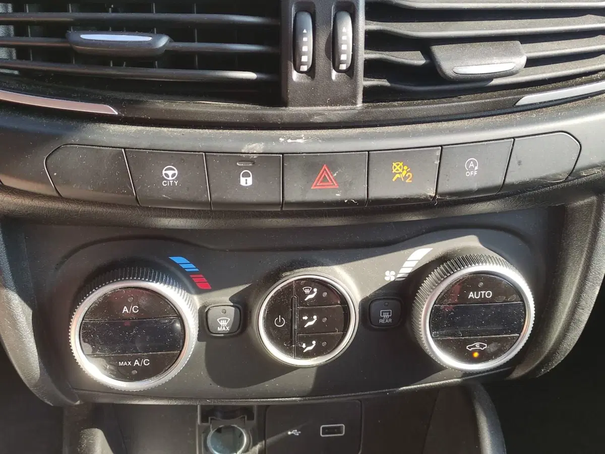 Fiat Tipo Station Wagon usata a Salerno (18)