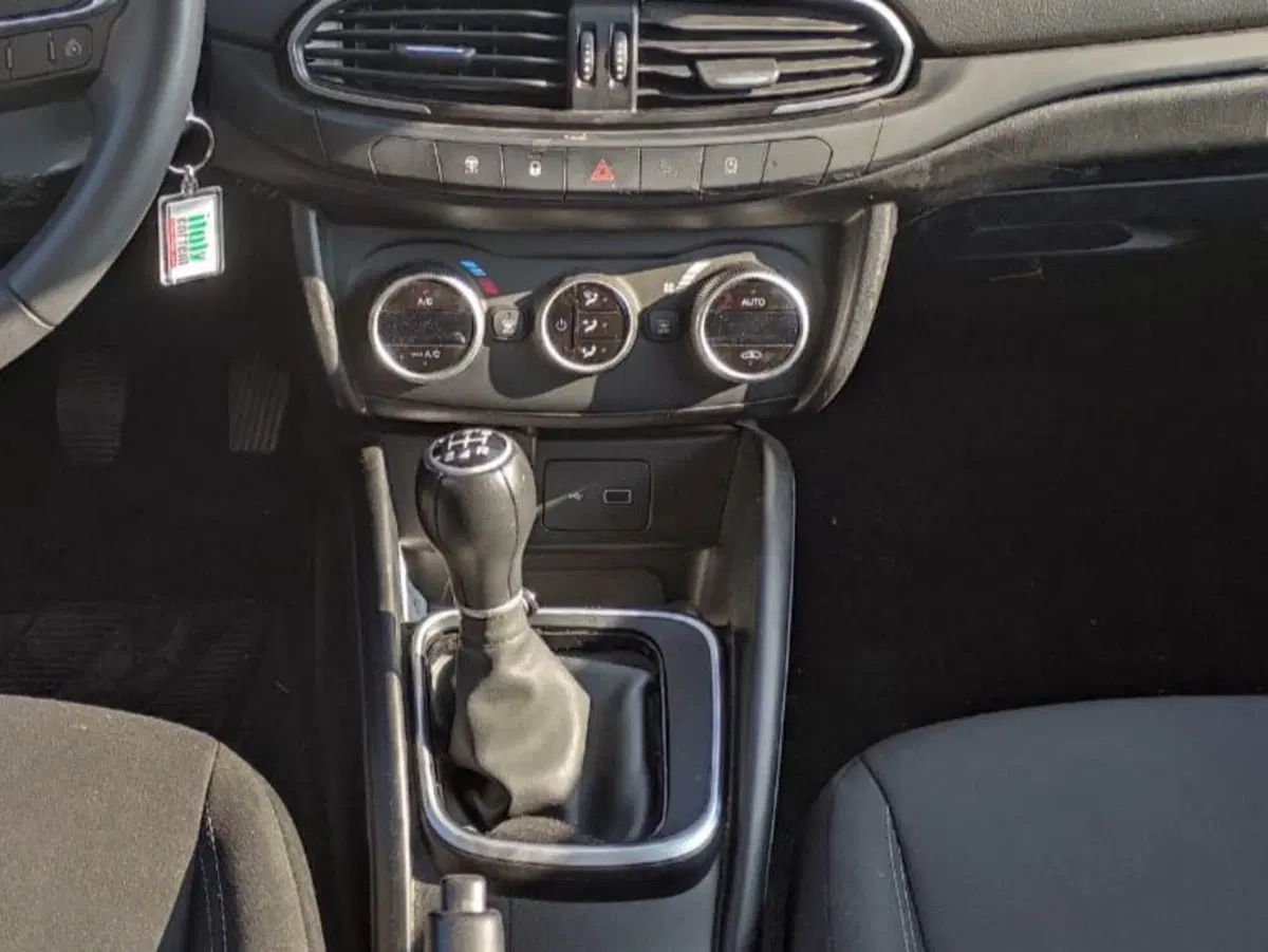 Fiat Tipo Station Wagon usata a Salerno (19)