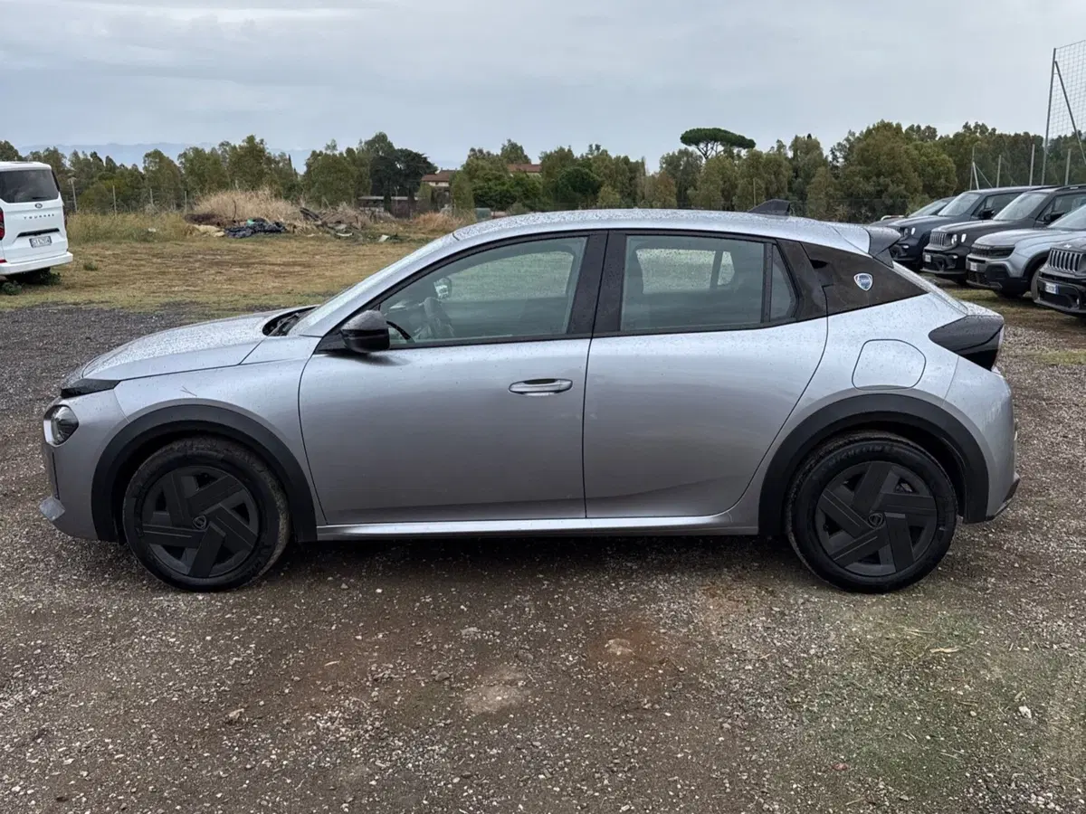 Lancia Ypsilon usata a Salerno (13)