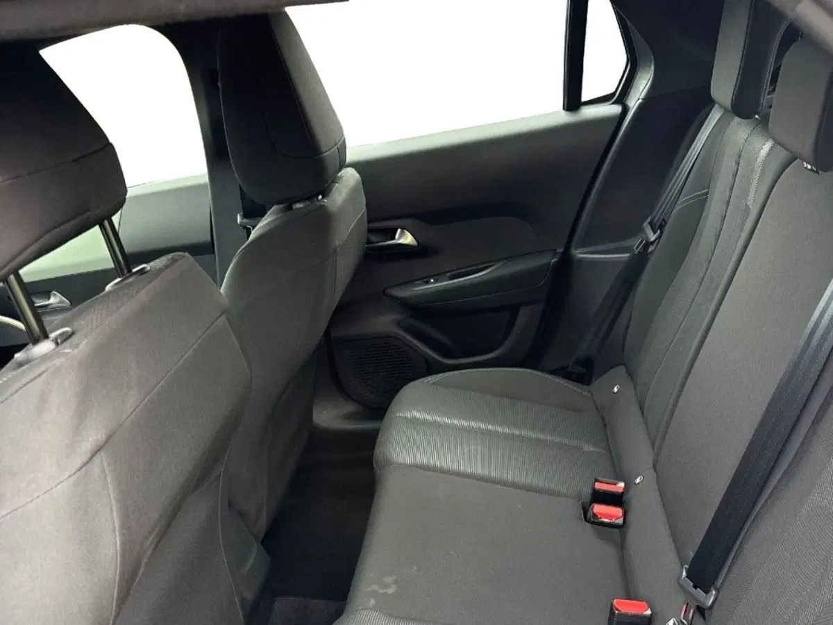 Lancia Ypsilon usata a Salerno (7)
