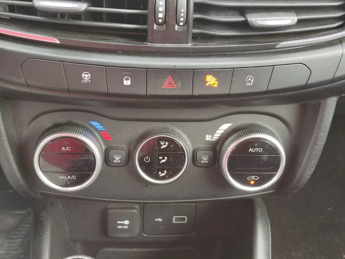 Fiat Tipo Station Wagon usata a Salerno (19)