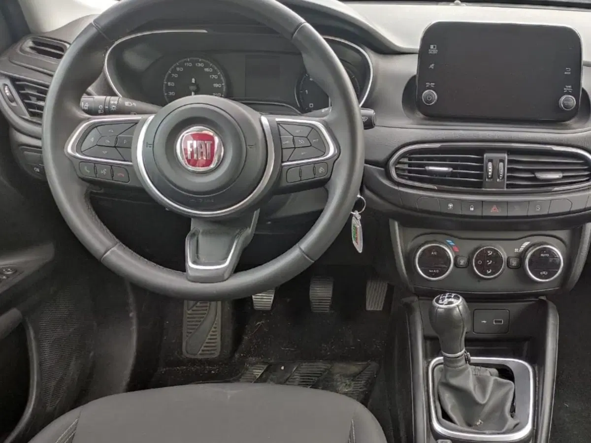 Fiat Tipo Station Wagon usata a Salerno (8)