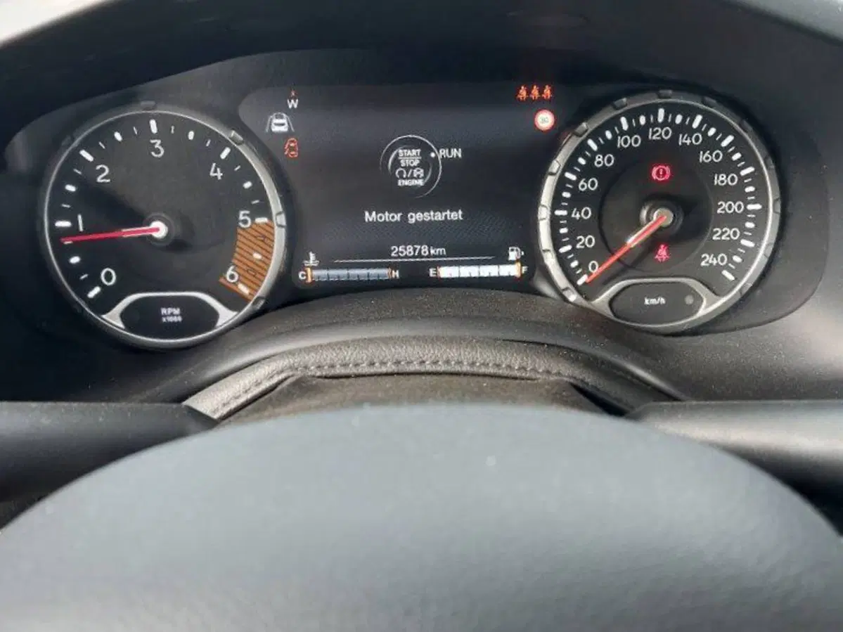 Jeep Renegade usata a Salerno (19)