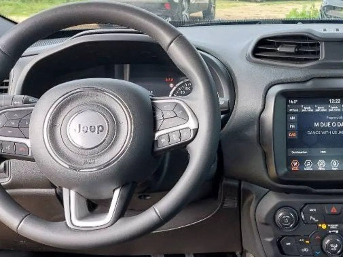 Jeep Renegade usata a Salerno (6)