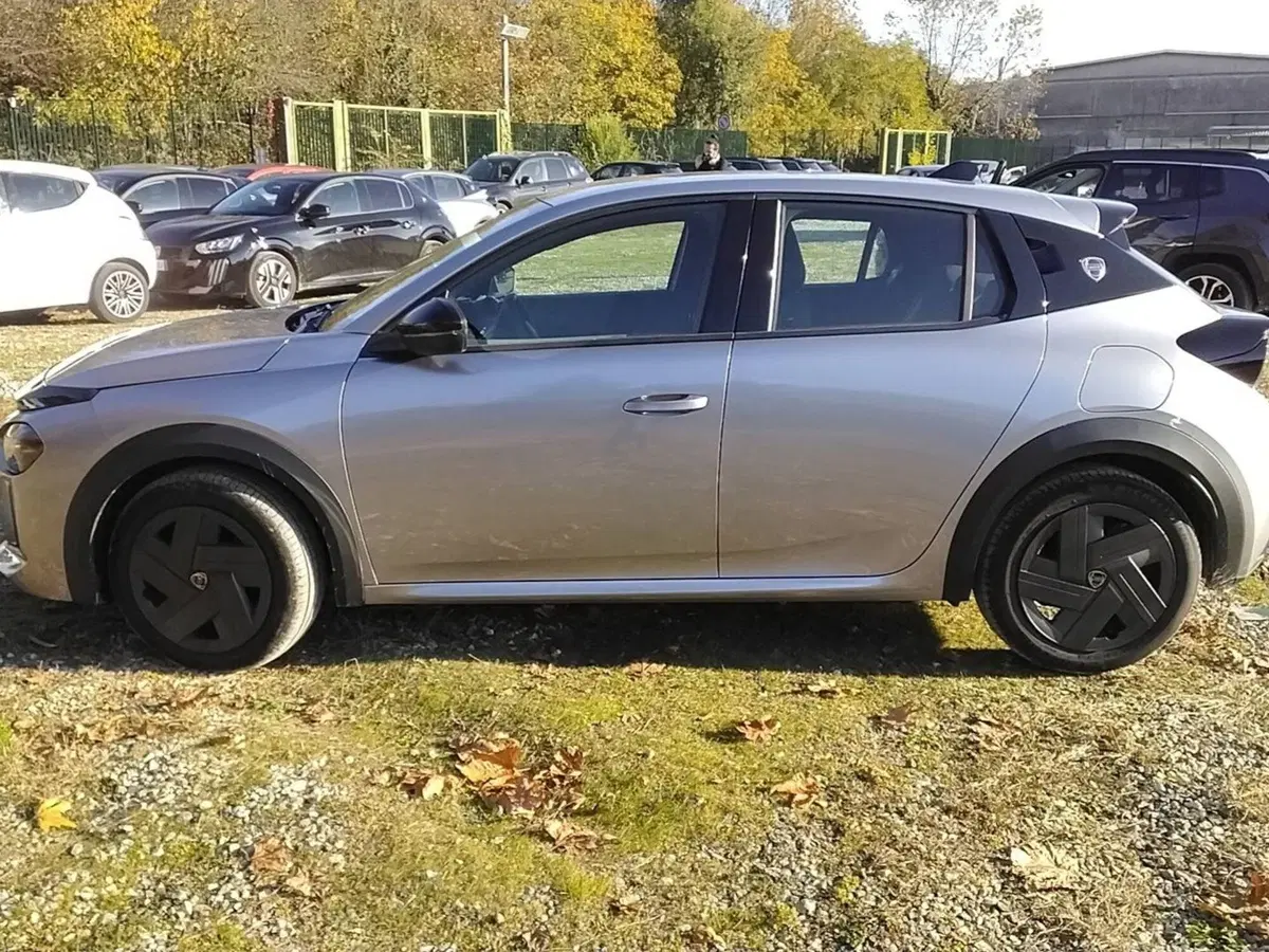 Lancia Ypsilon usata a Salerno (13)