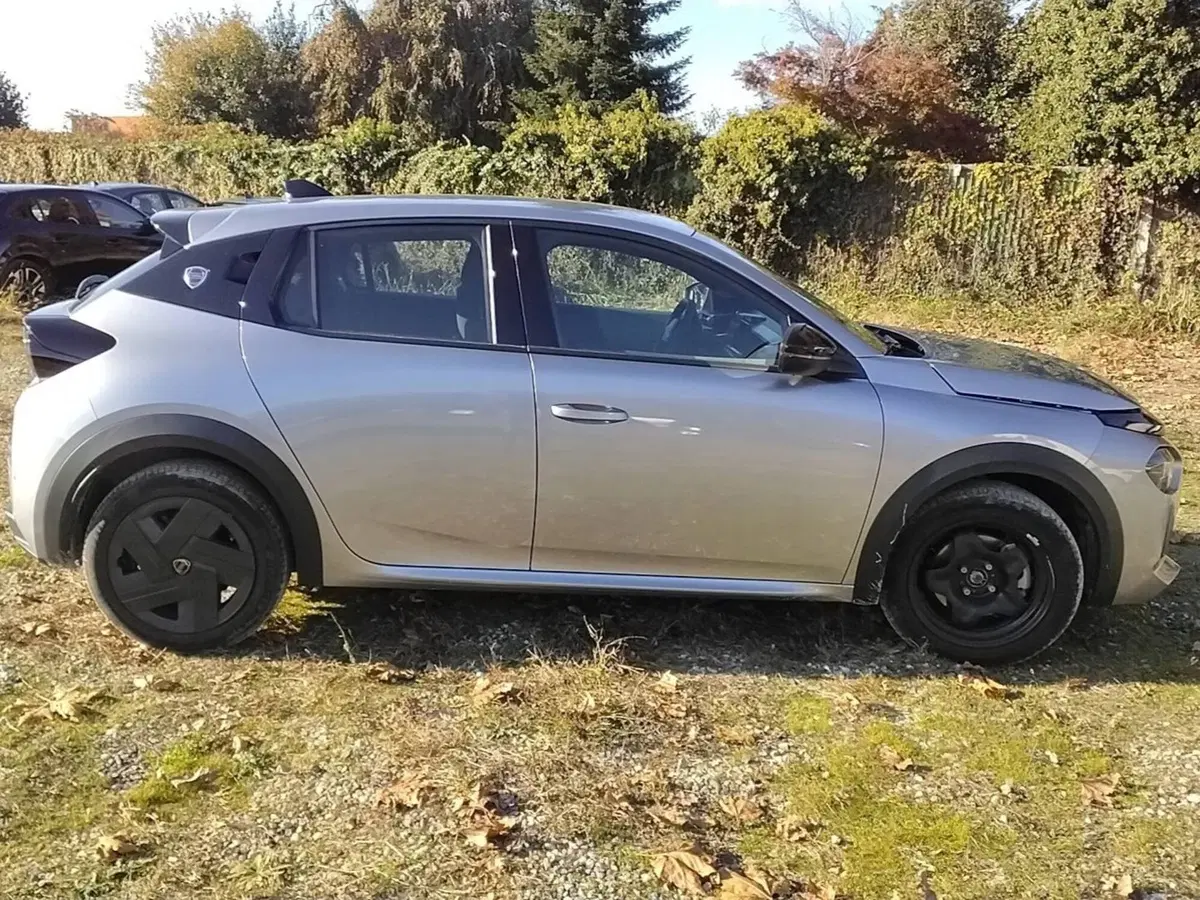 Lancia Ypsilon usata a Salerno (18)