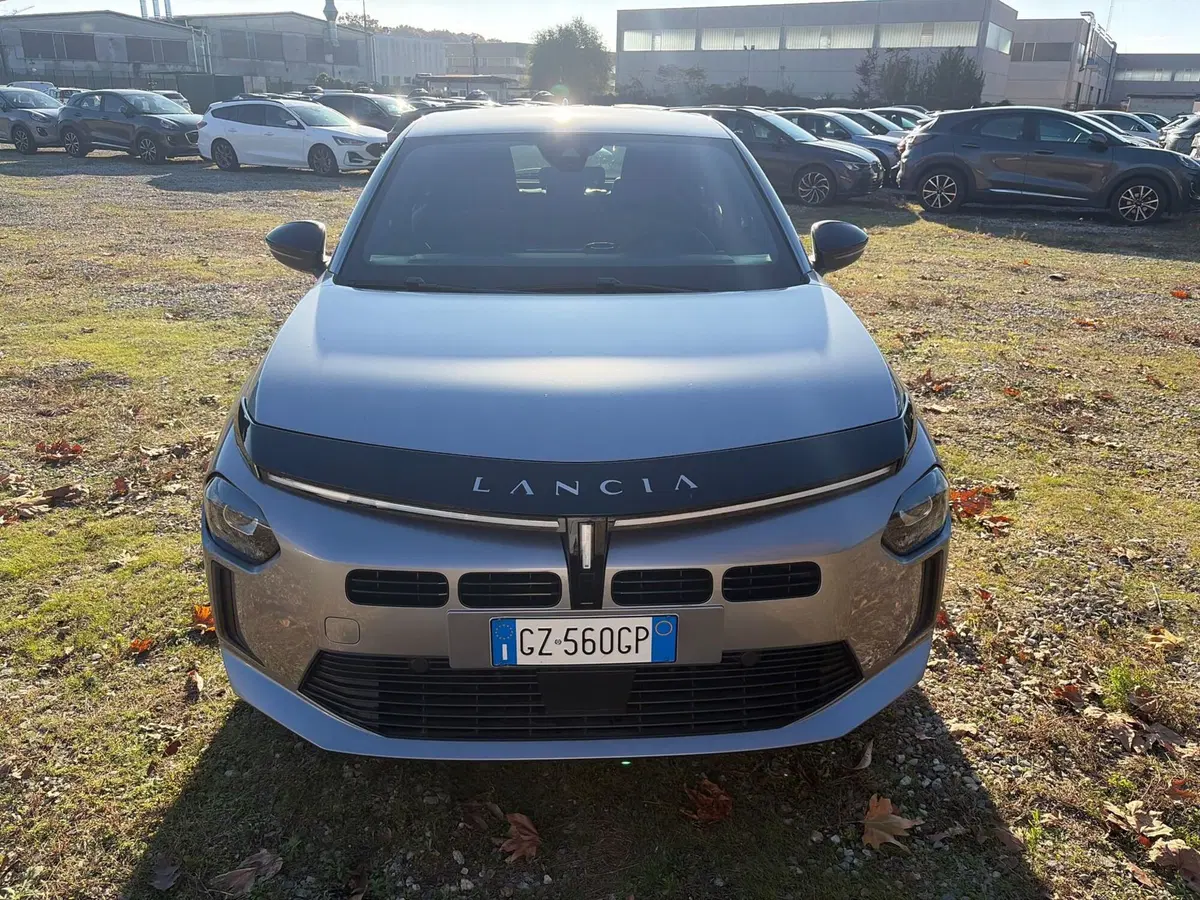 Lancia Ypsilon usata a Salerno (9)