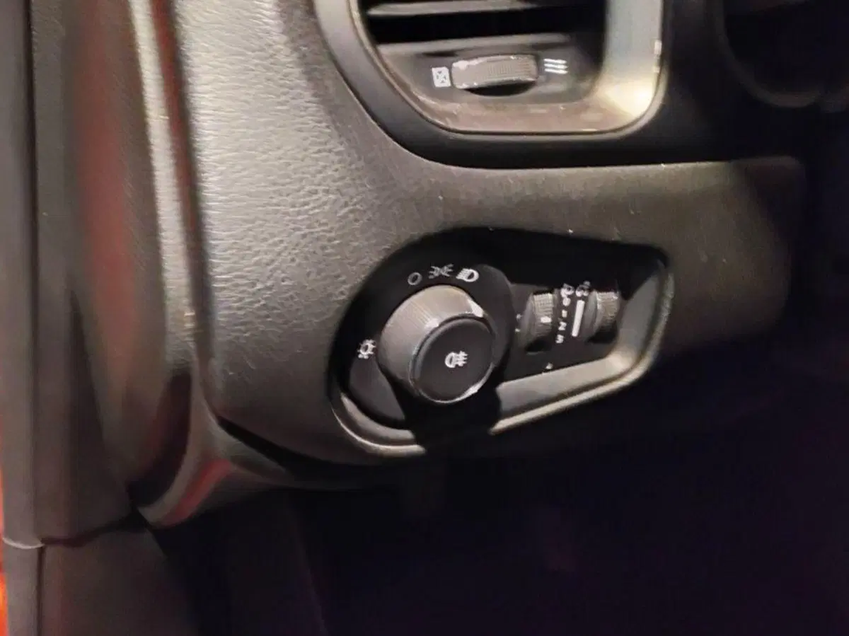 Jeep Renegade usata a Salerno (13)