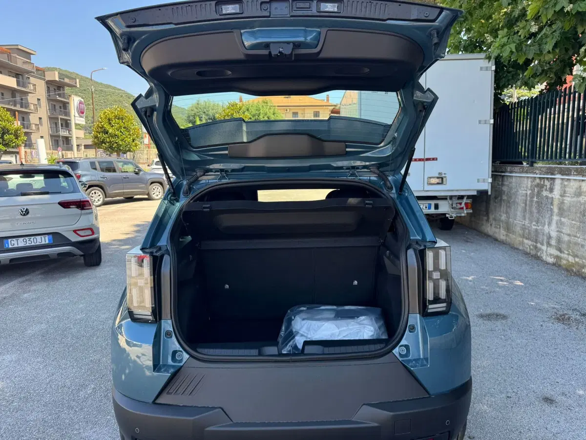 Fiat Grande Panda nuova a Salerno (11)