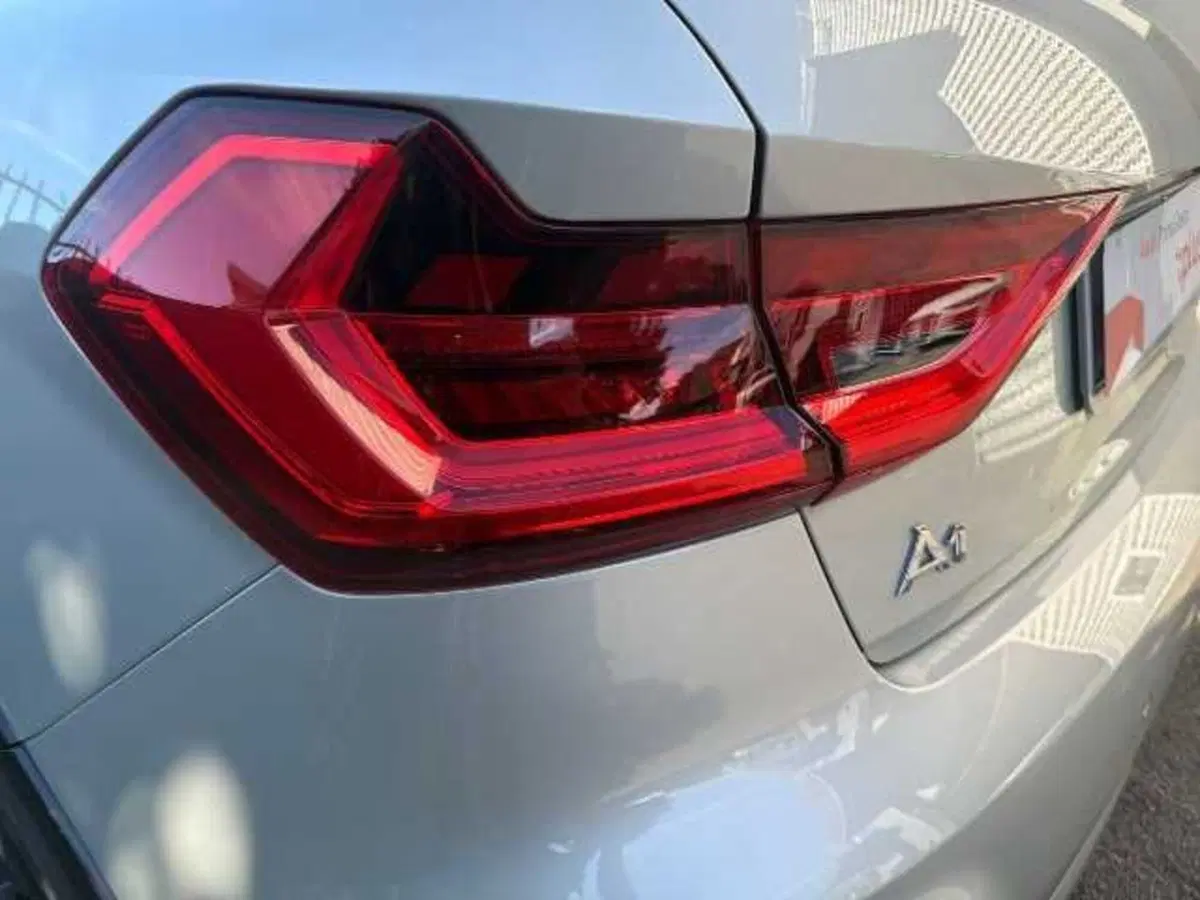 Audi A1 allstreet usata a Pistoia (10)