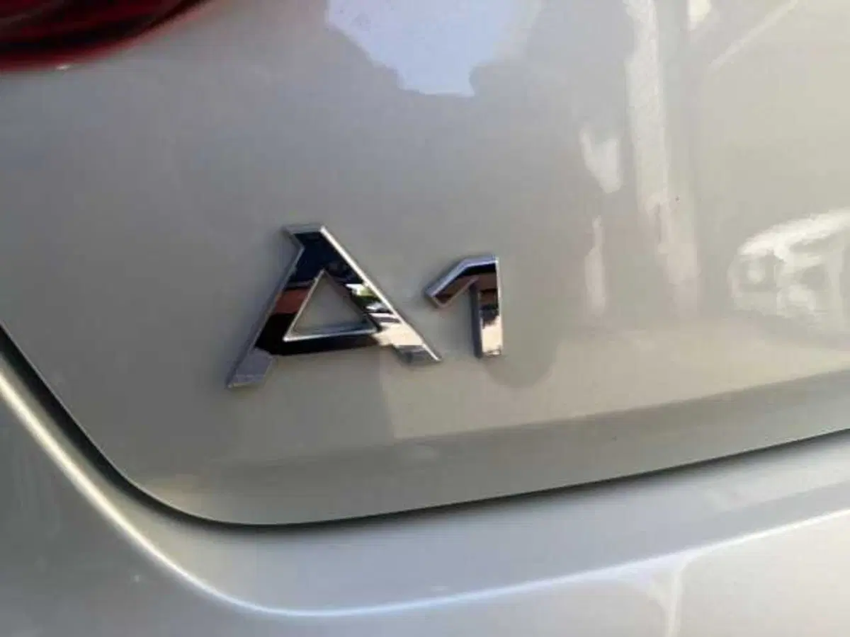 Audi A1 allstreet usata a Pistoia (14)