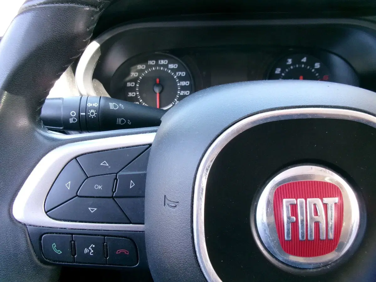 Fiat Tipo Station Wagon usata a Venezia (12)