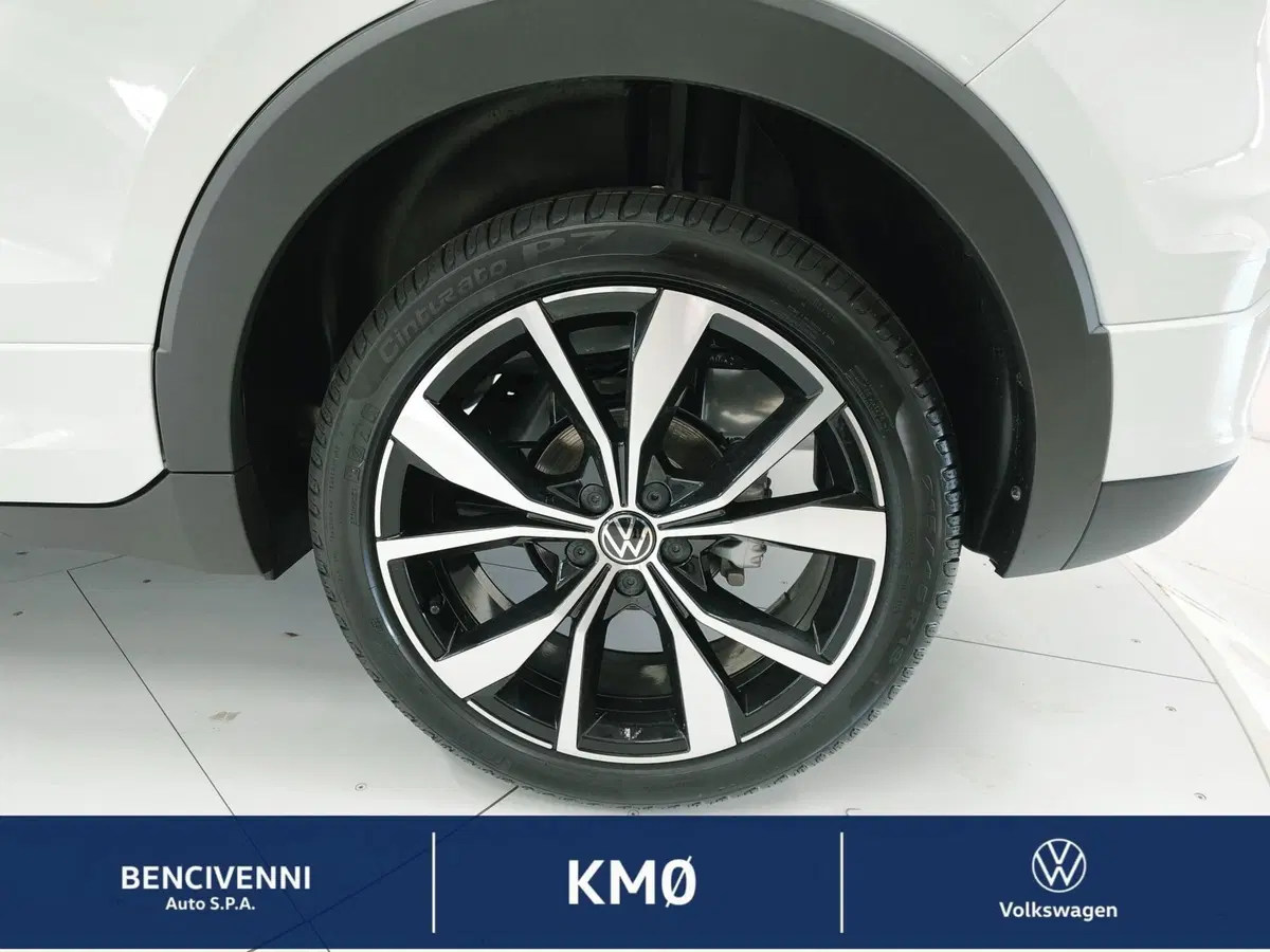 Volkswagen T-Cross nuova a Catanzaro (15)