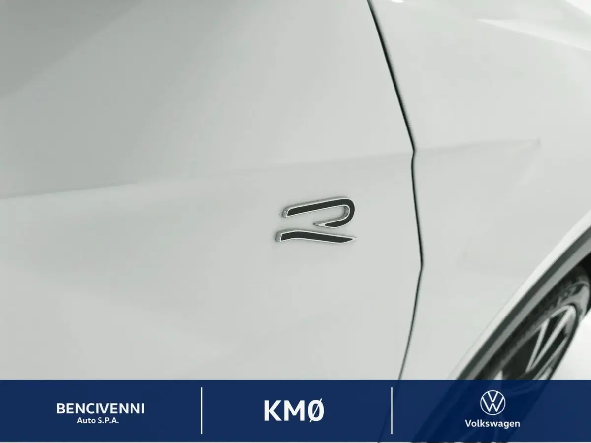 Volkswagen T-Cross nuova a Catanzaro (6)