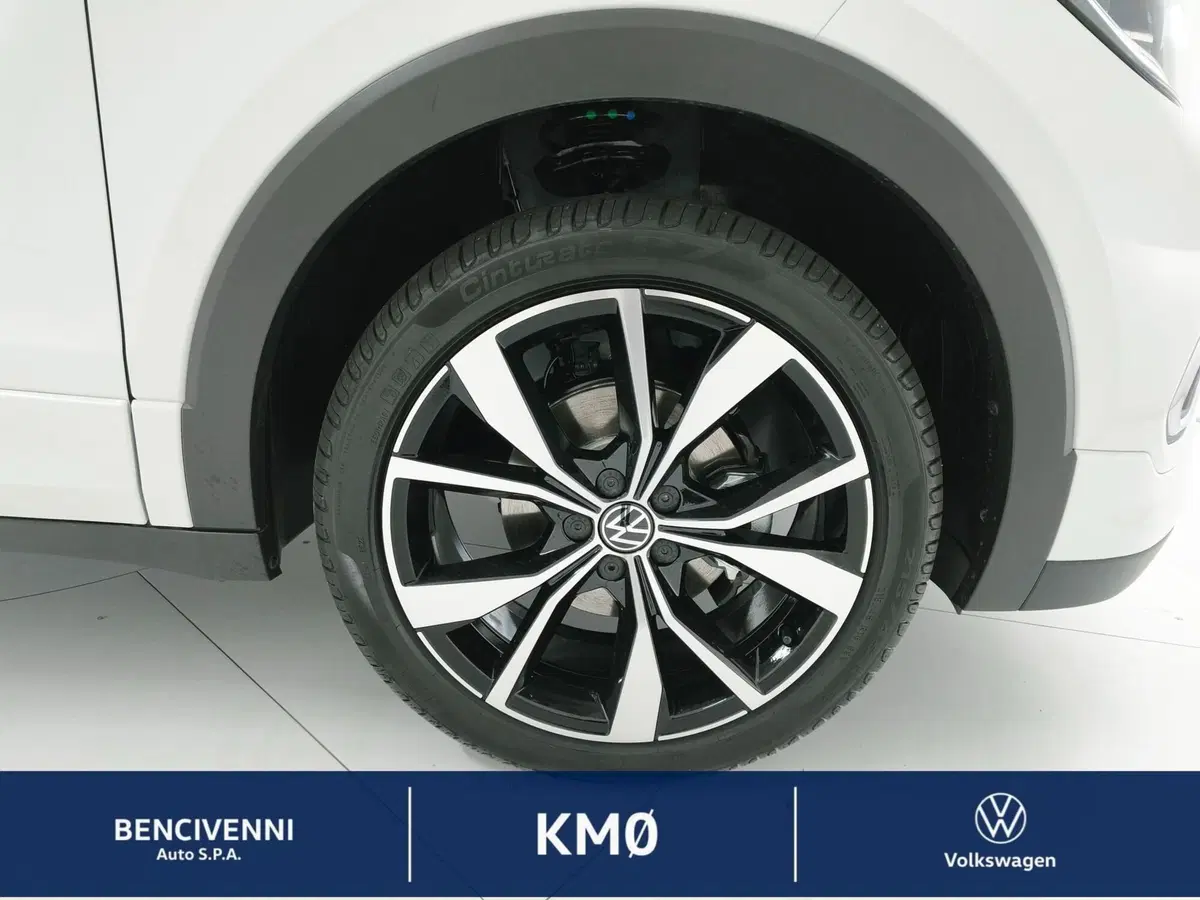 Volkswagen T-Cross nuova a Catanzaro (7)