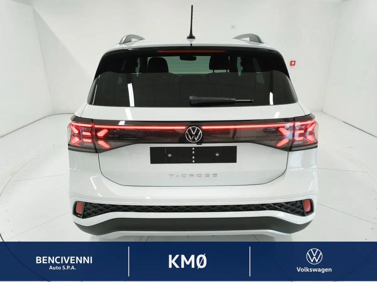 Volkswagen T-Cross nuova a Catanzaro (9)