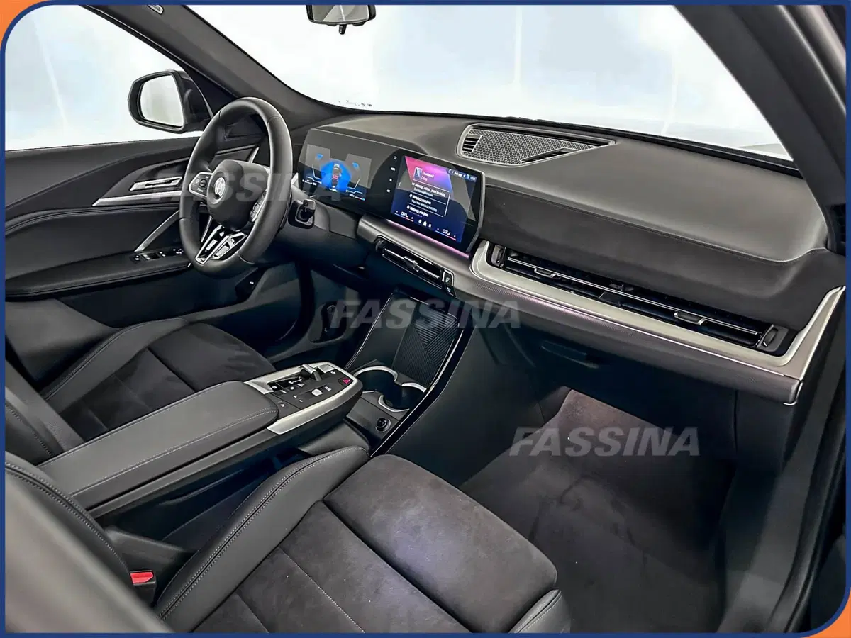 BMW X1 nuova a Milano (13)